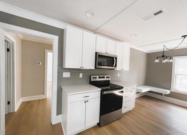 Kitchen 2 - 208 State St