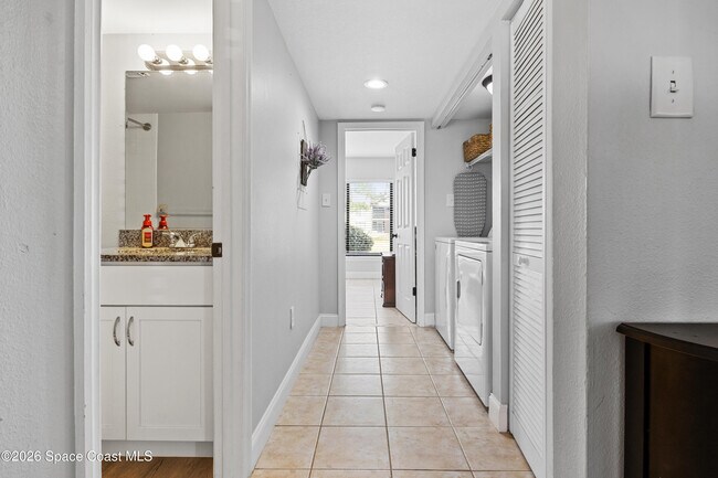 Building Photo - 1515 Huntington Ln