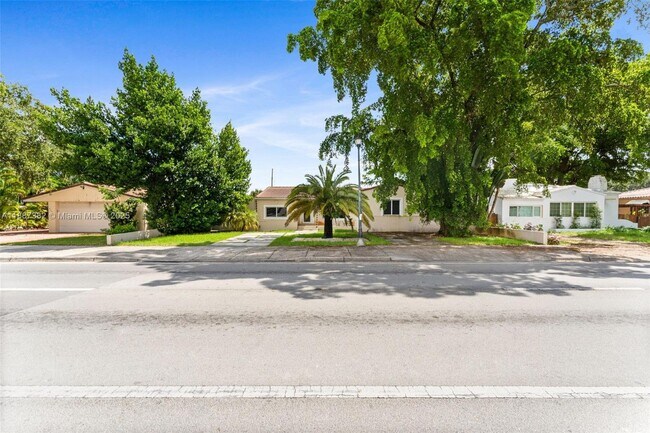 Building Photo - 9425 N Miami Ave