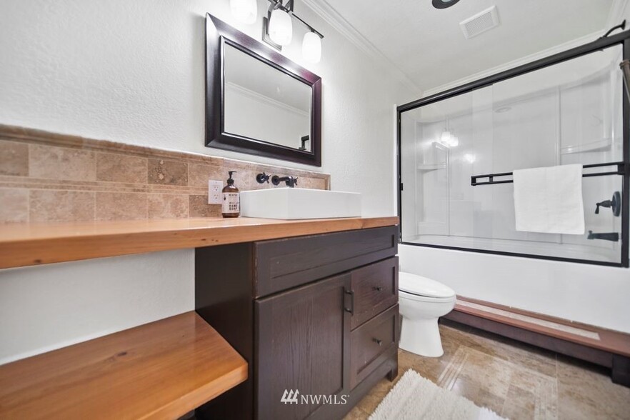 Building Photo - 37924 Hood Canal Dr NE