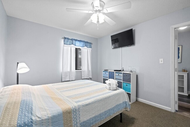 Building Photo - Fully Furnished W/ All Utilities Included!...