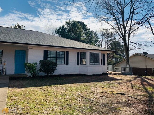 Building Photo - 802 Bedford Bay Trail