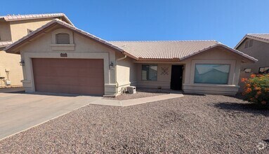 Building Photo - 3 Bedroom Home in Madera Parc Near W Ellio...