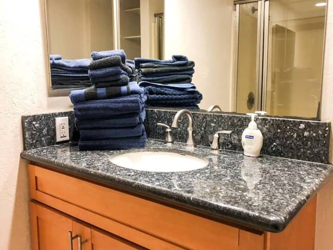 Building Photo - Amazing Townhouse in front of the beach and the ses. Gustavo Lopez AMSI