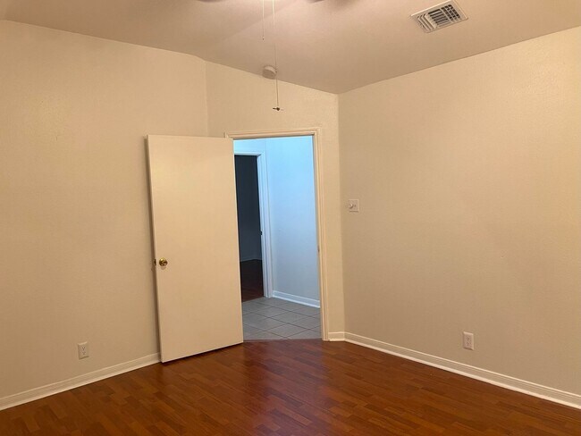 Building Photo - 7827 Forest Briar