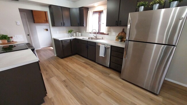 Building Photo - 7805 51st Ave NE