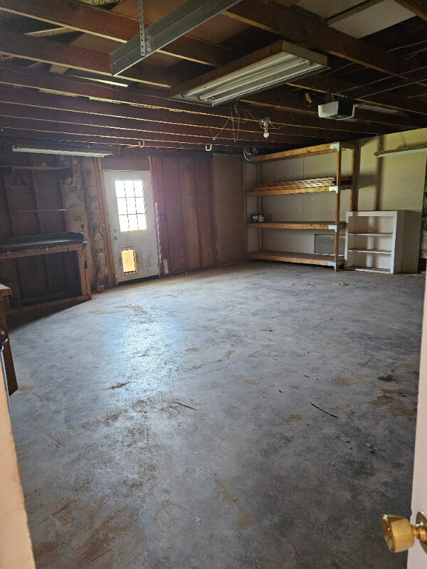 Building Photo - 411 N Prospect St
