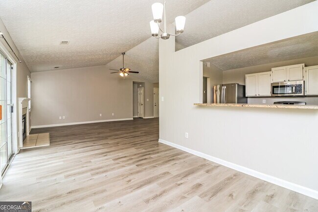 Building Photo - 3103 Waterford Ct