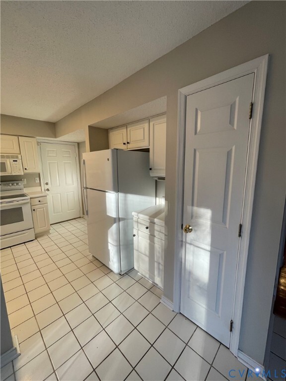 Building Photo - 7806 Fern Hollow Dr