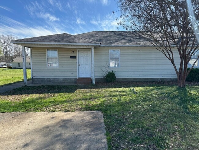 Primary Photo - 465 Otis Dr
