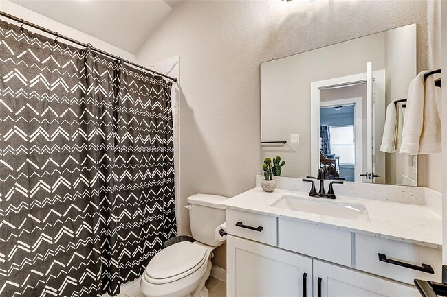 Building Photo - 31430 Vineyard Creek Dr