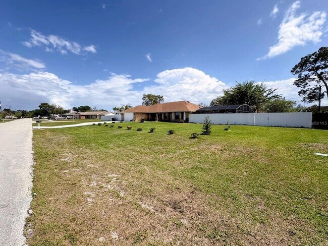 Building Photo - 3958 Carrick Bend Dr
