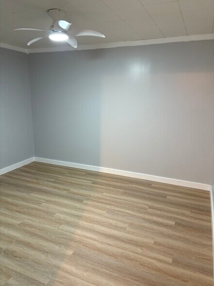 Building Photo - 209 Carsley Rd