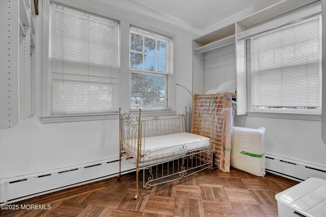 Building Photo - 589 Westwood Ave