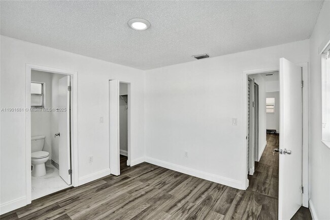 Building Photo - 5750 NW 111th St