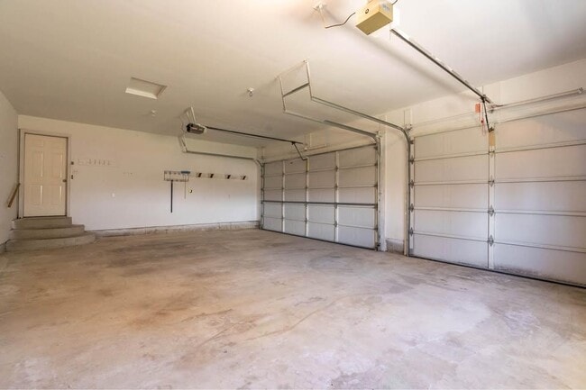 Building Photo - 402 Upper Humbird Dr