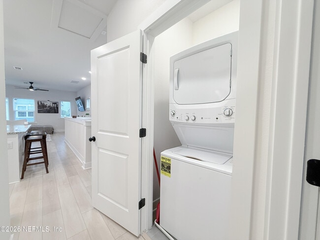 Building Photo - 11102 Quantum Ct