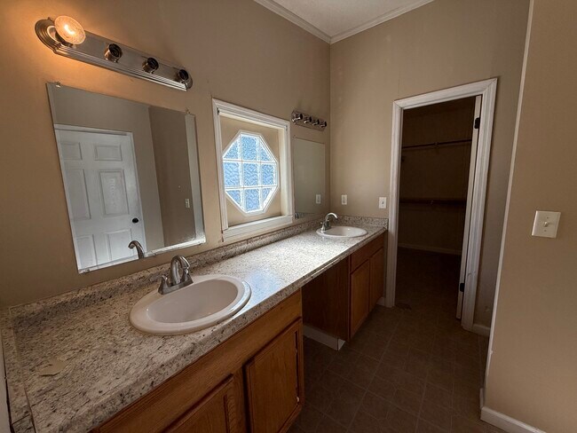 Building Photo - 1033 Union Hill Church Rd