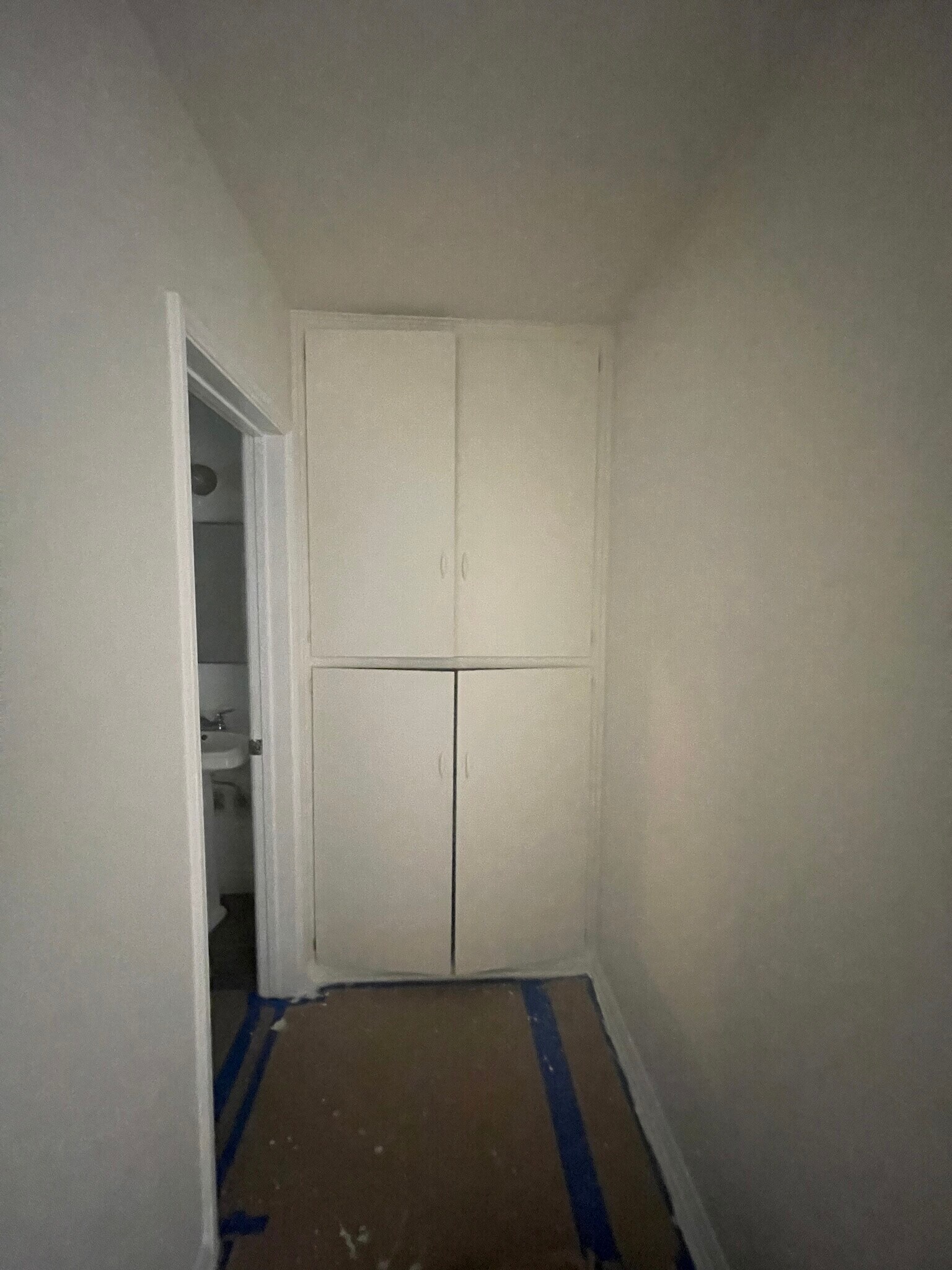 Building Photo - 14315 Burbank Blvd