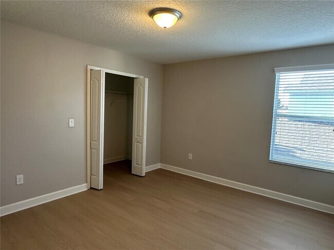 Building Photo - 15168 Evergreen Oak Loop