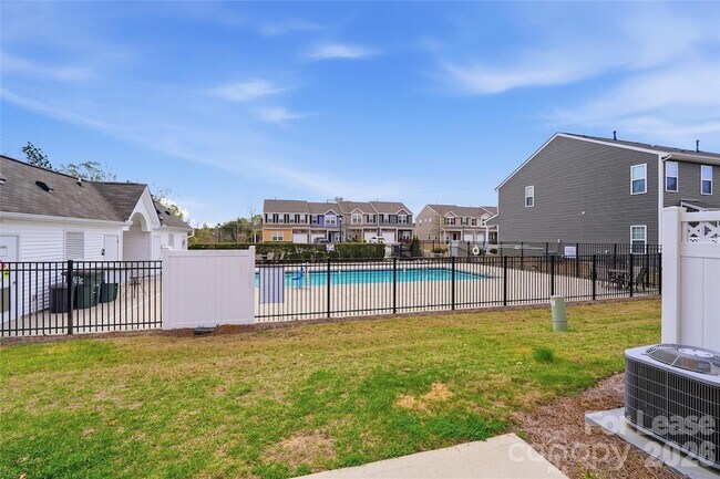 Building Photo - 15217 Wrights Crossing Dr