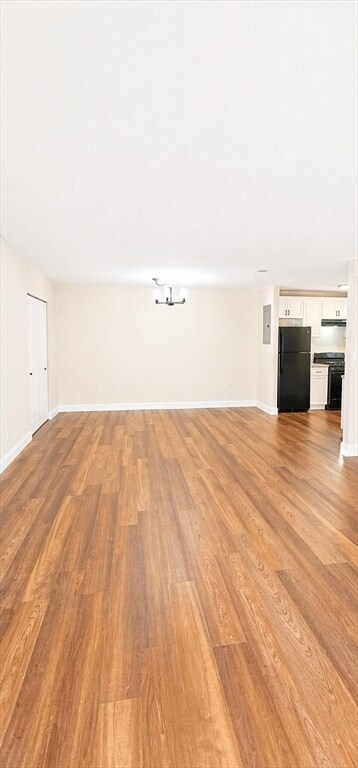 Building Photo - 685 Oak St