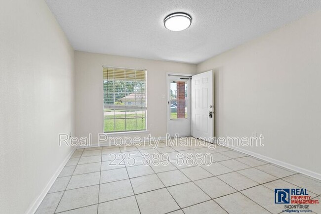 Building Photo - 7514 Kings Hill Ave