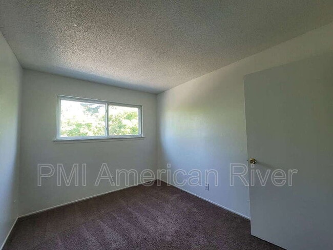 Building Photo - 6124 Terrell Dr