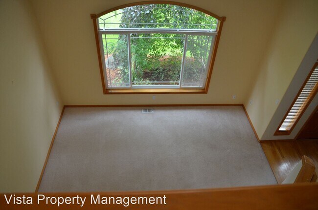 Building Photo - 3 br, 2.5 bath House - 16218 131st Ave Ct E
