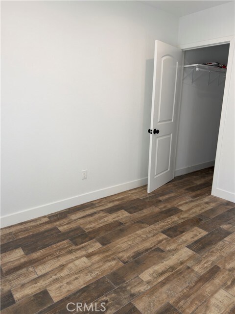 Building Photo - 523 W 78th St