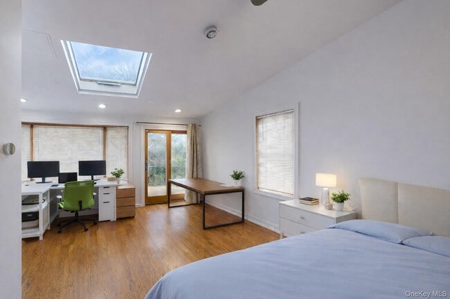 Building Photo - 45-44 Browvale Ln