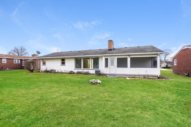 Building Photo - Bright 3-Bedroom Home