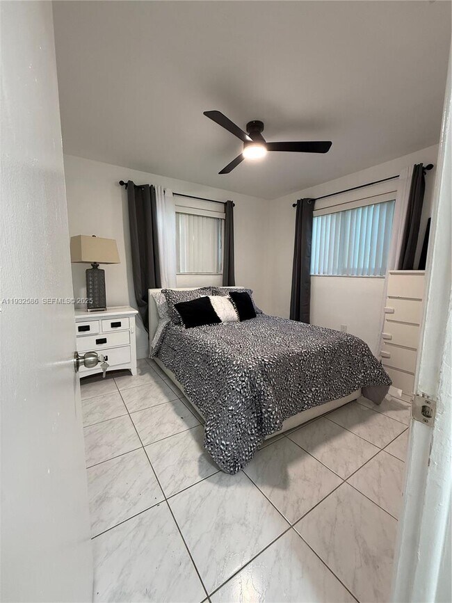 Building Photo - 2706 Montego Dr