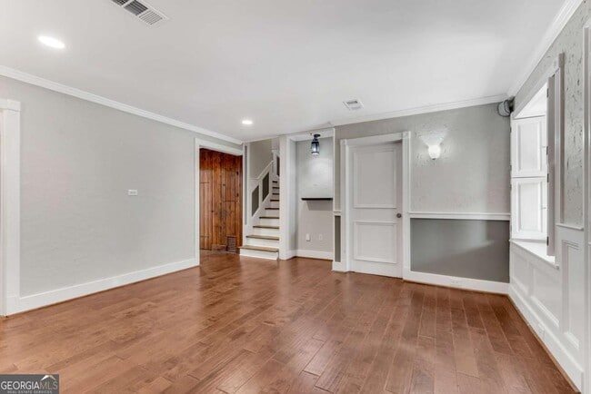 Building Photo - 1427 Old Virginia Ct SE