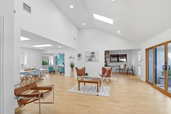 Building Photo - 6518 Kury Ln