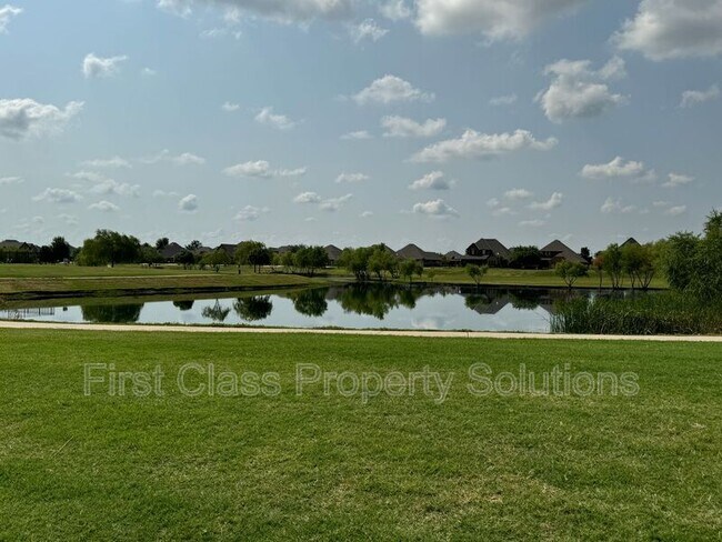 Building Photo - 5001 SW 128th Ct