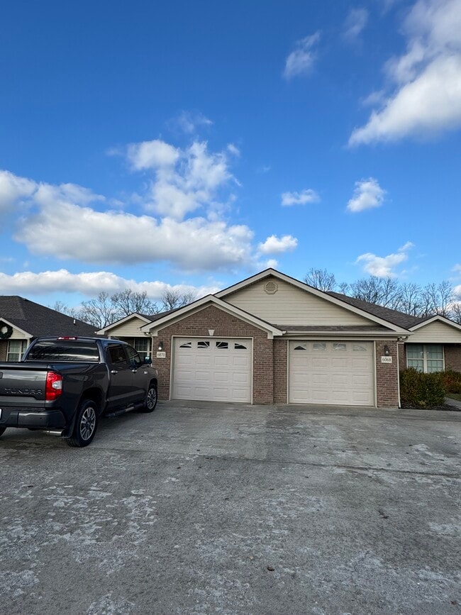 Building Photo - 6084 Lauren Ln