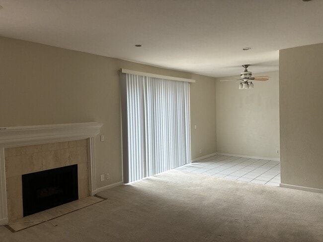 Primary Photo - 3663 Oakwood Terrace