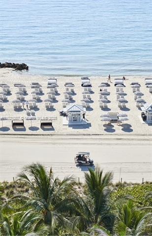 Building Photo - 2899 Collins Ave