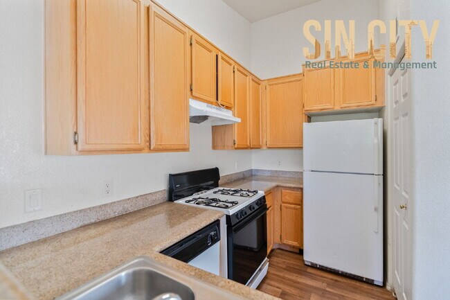 Building Photo - "Spacious 3-Bedroom Condo Oasis with 2 Baths in Vibrant Las Vegas!"