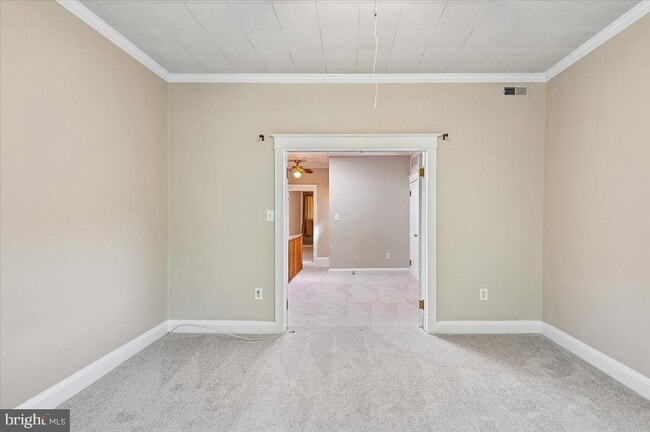 Building Photo - 3720 Foster Ave