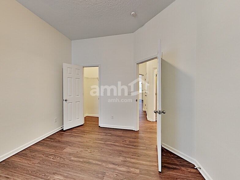 Building Photo - 296 Bell Branch Ln