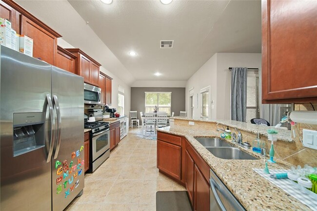 Building Photo - 2402 Via Montesano
