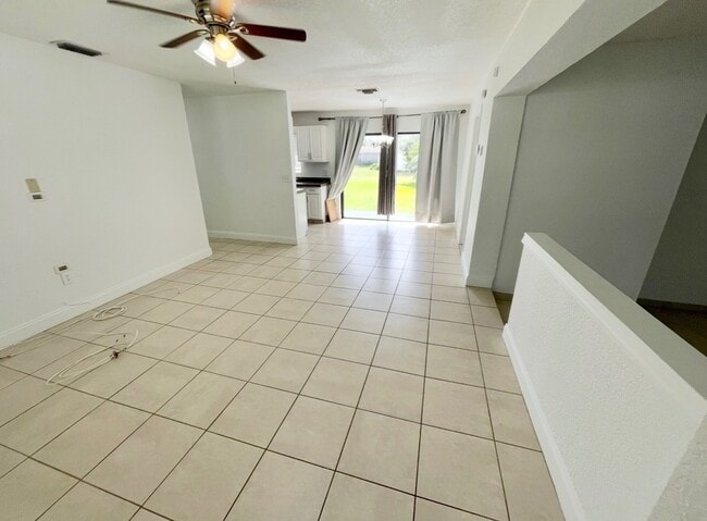 Building Photo - 898 Whitaker Rd