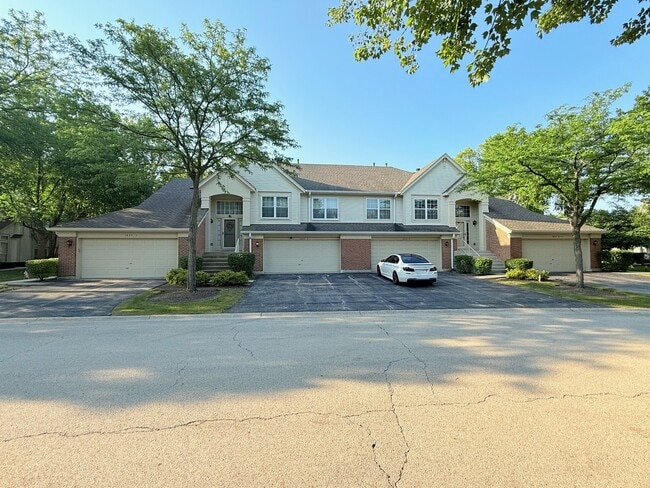 Primary Photo - 1623 Camberley Ct