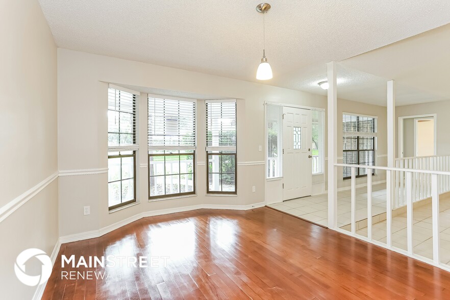 Building Photo - 450 Segovia Dr