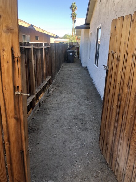 Building Photo - 52415 Avenida Vallejo