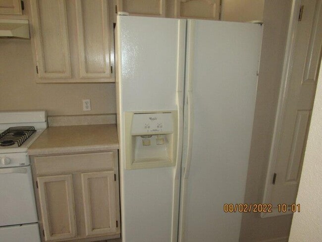 Building Photo - 1600 Hartsdale Dr