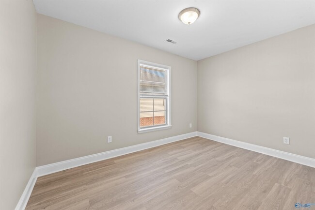 Building Photo - 161 Fields Pond Dr