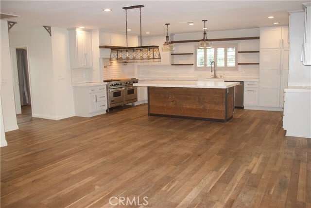 Building Photo - 9621 Central